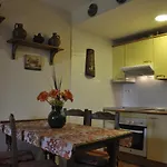 Pirineos - Atencion Personal Apartament