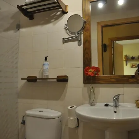 Los Pirineos Apartment