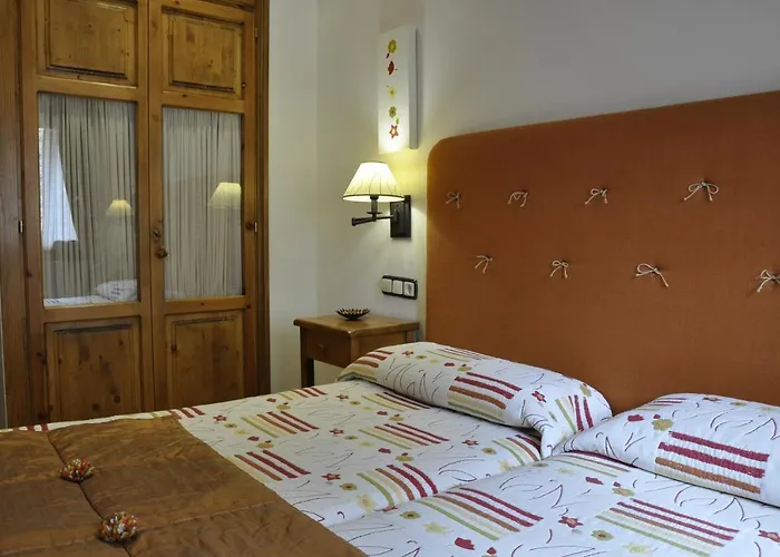 Pirineos - Atencion Personal Lägenhet *