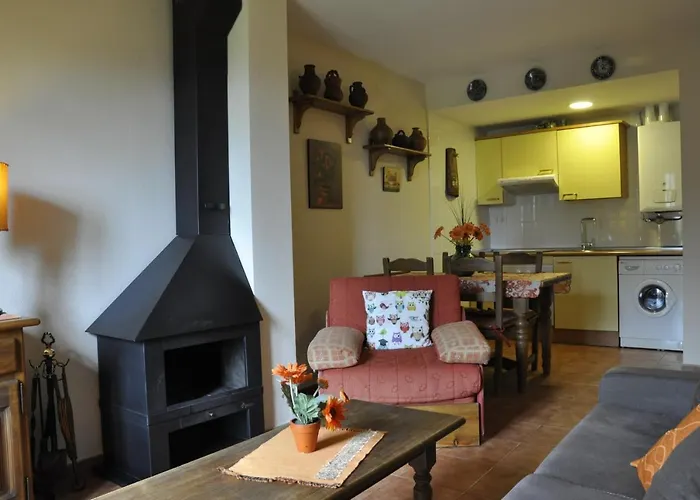 Pirineos - Atencion Personal Lägenhet *