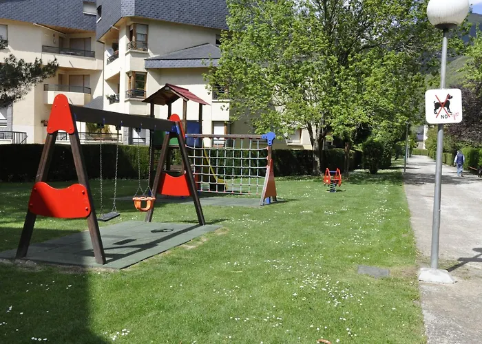 Pirineos - Atencion Personal Lägenhet